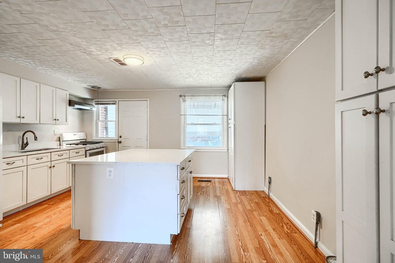 602 Aldworth Rd - Photo 6 of 27