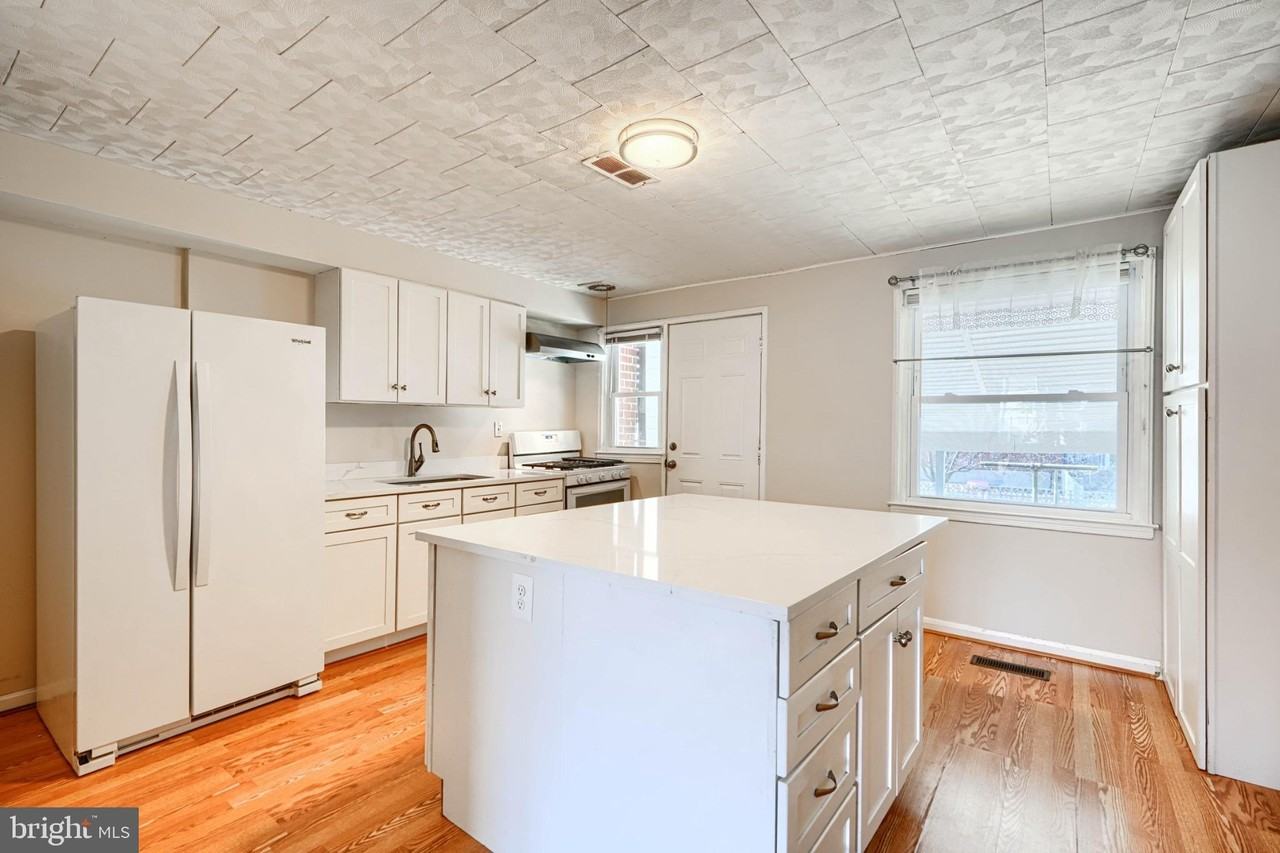 602 Aldworth Rd - Photo 7 of 27