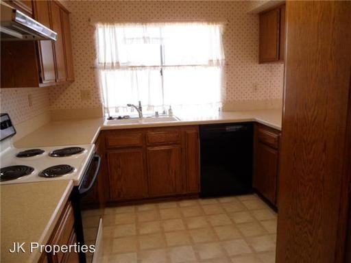 1471 Swift Ln #72 - Photo 2 of 11