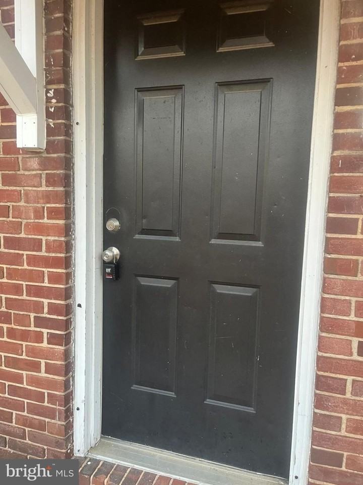 72 Broadship Rd - Photo 5 of 24