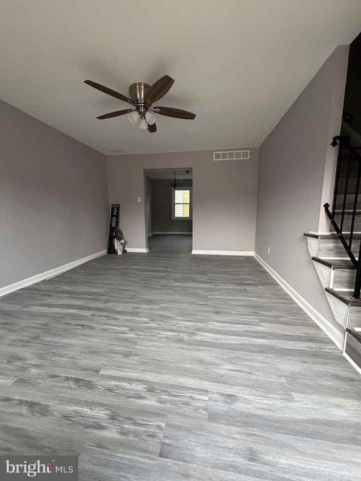 8534 Gradien Dr Unit 19h #19H - Photo 2 of 23