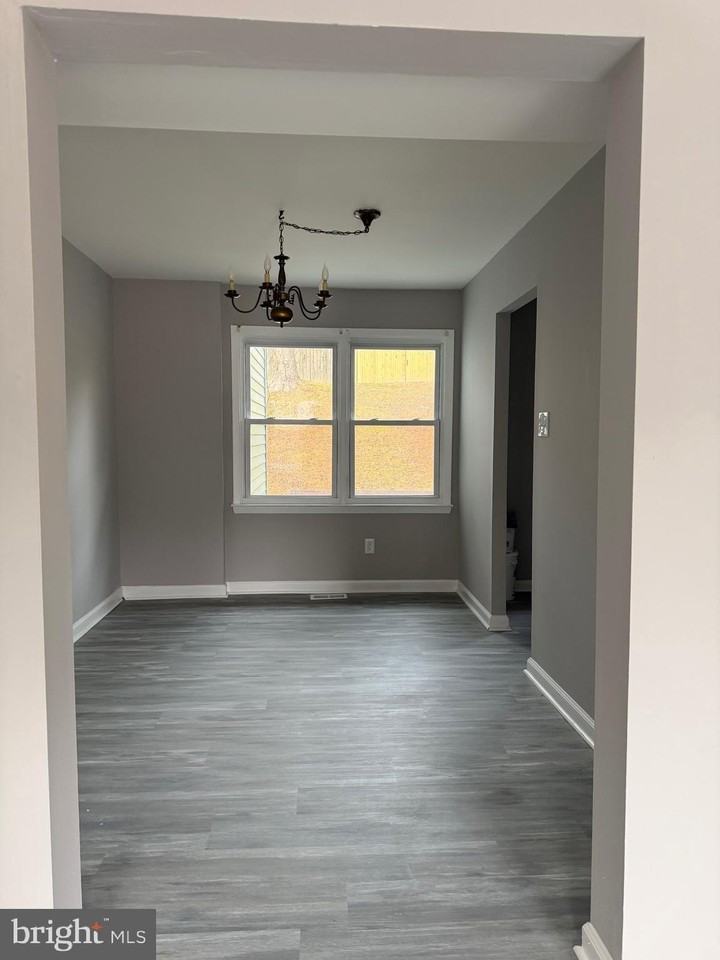 8534 Gradien Dr Unit 19h #19H - Photo 3 of 23