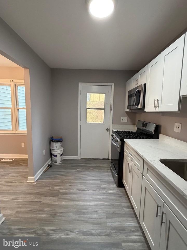 8534 Gradien Dr Unit 19h #19H - Photo 7 of 23