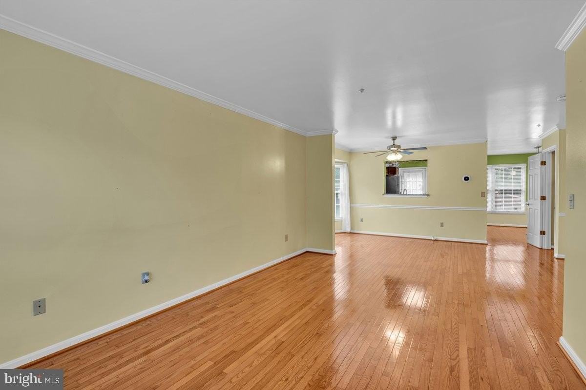 9354 Sombersby Ct - Photo 5 of 30