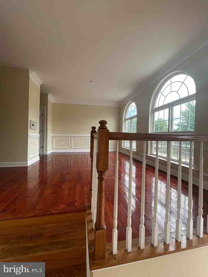 3916 Bryant Park Cir - Photo 5 of 23