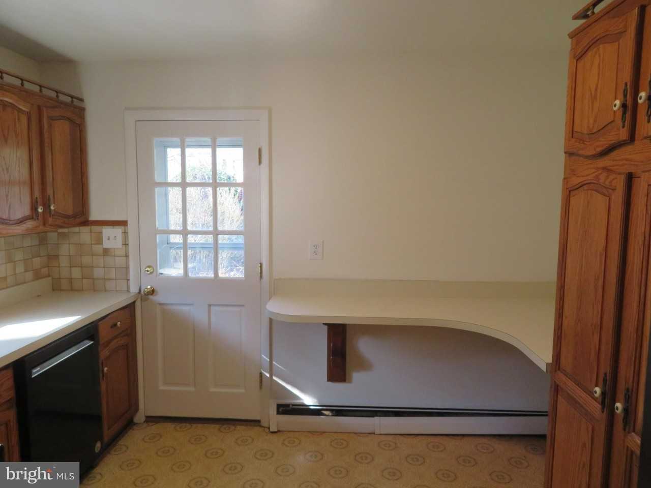 26 Lakeside Dr - Photo 7 of 50