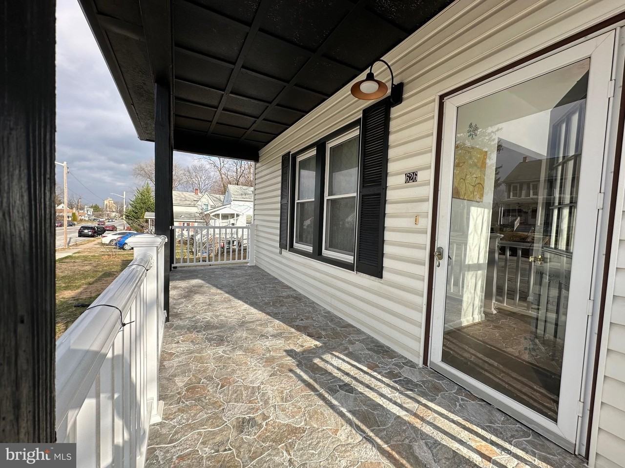 626 Maryland Ave - Photo 3 of 29