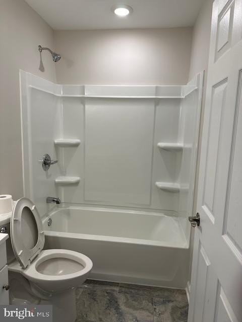 43 Towpath Rd - Photo 4 of 15