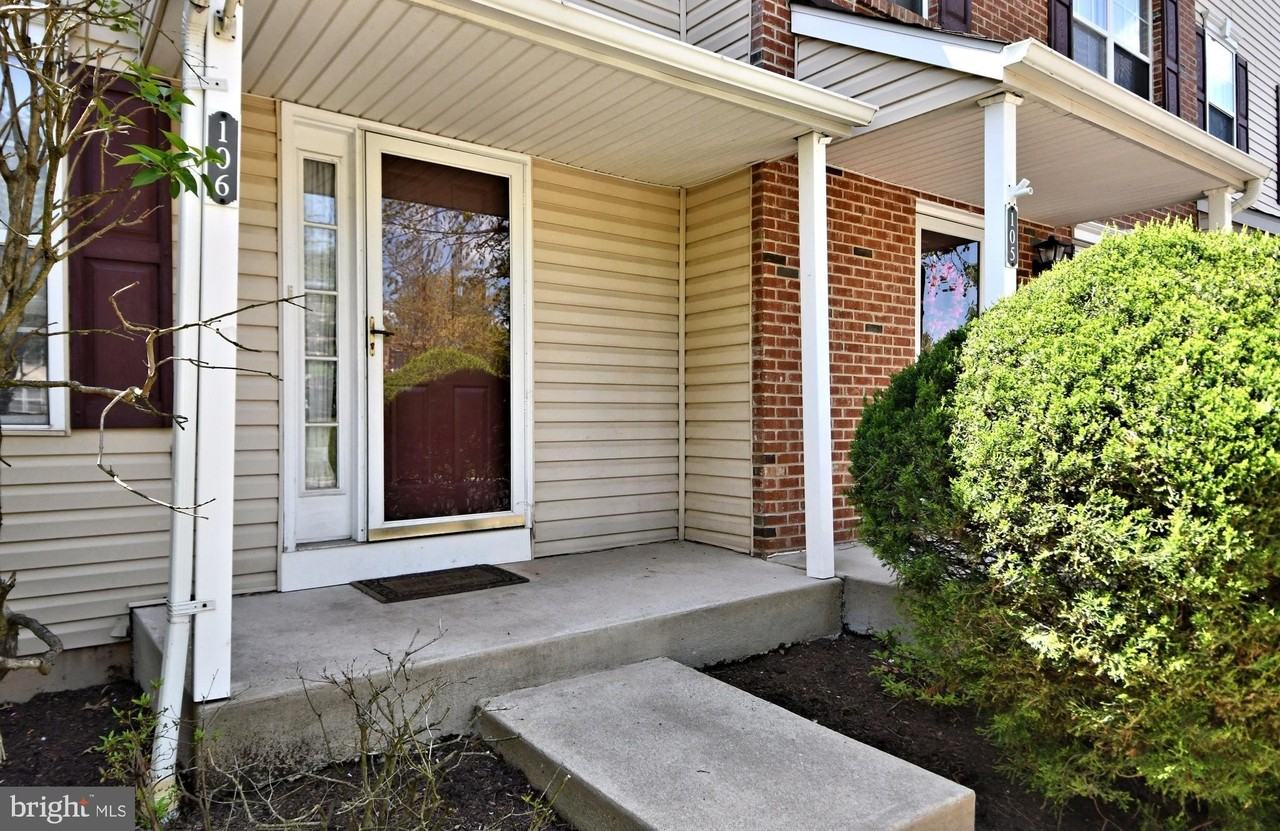 106 Westminster Ct - Photo 2 of 25