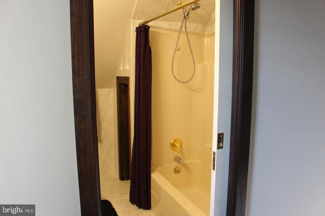 1934 Bleim Rd - Photo 6 of 17