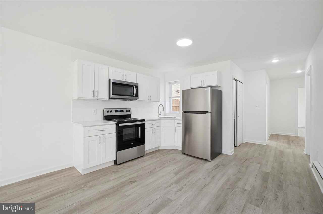 3121 W Cumberland St - Photo 5 of 16