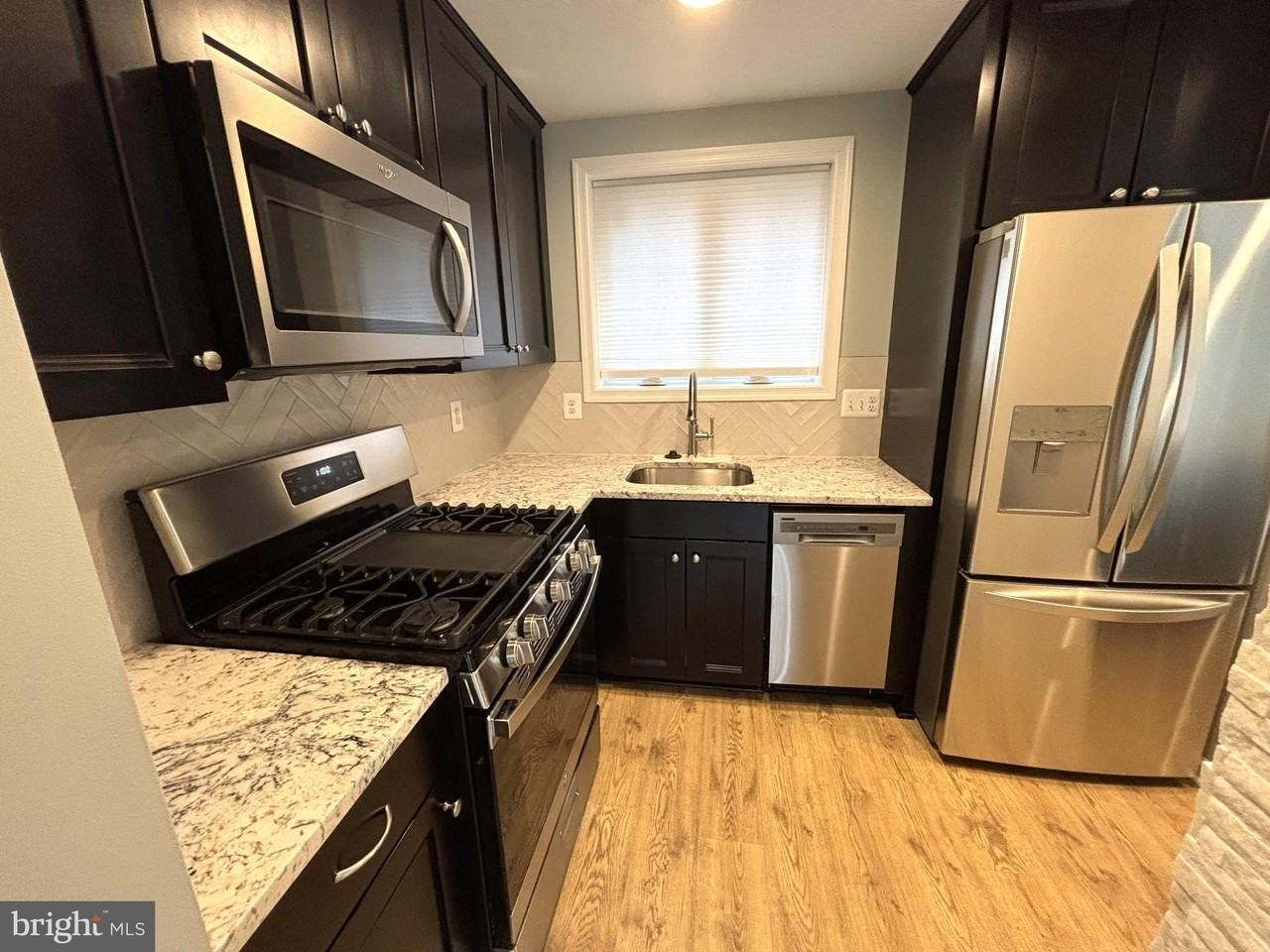 3512 Gunston Rd - Photo 7 of 27