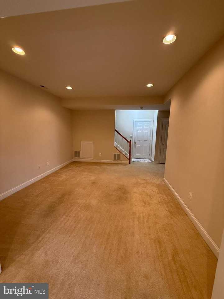3680 Chippendale Cir - Photo 7 of 34