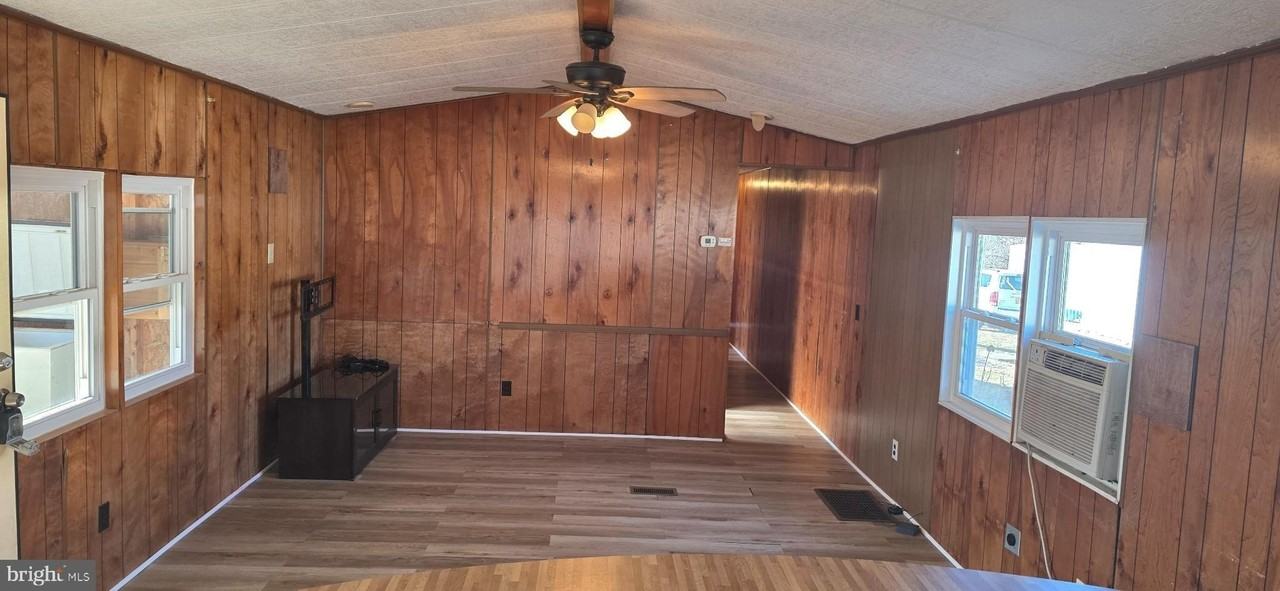 45 High Wind Ln - Photo 6 of 16