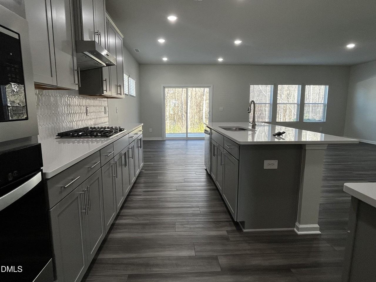 937 Avonmore Dr - Photo 2 of 23