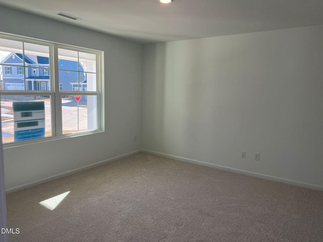 1466 Jay Rd - Photo 4 of 38