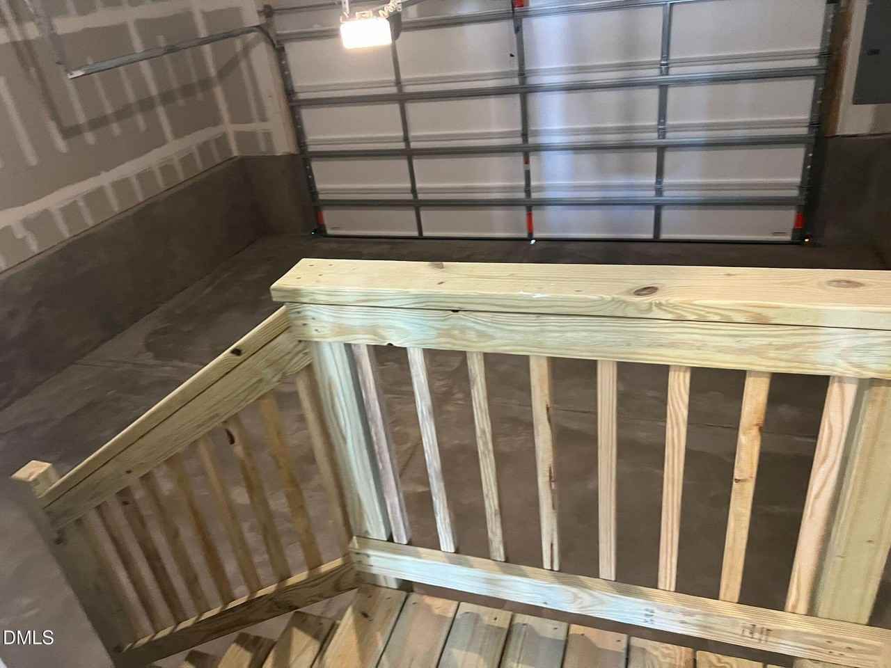 1466 Jay Rd - Photo 7 of 38