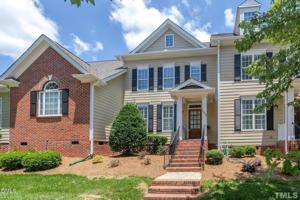 featured image of 1303 Fairview Club Dr