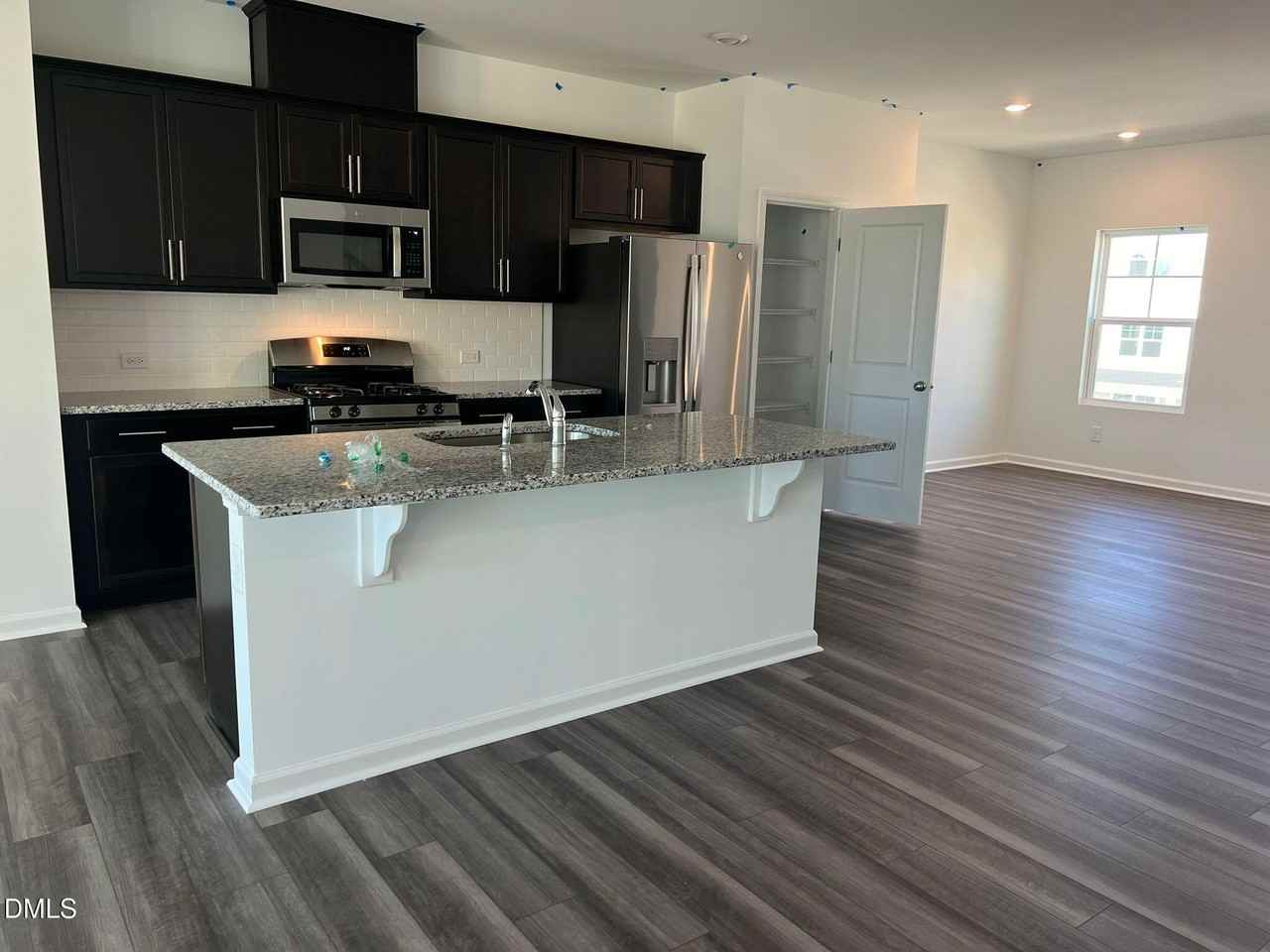 1463 Jay Rd - Photo 6 of 31