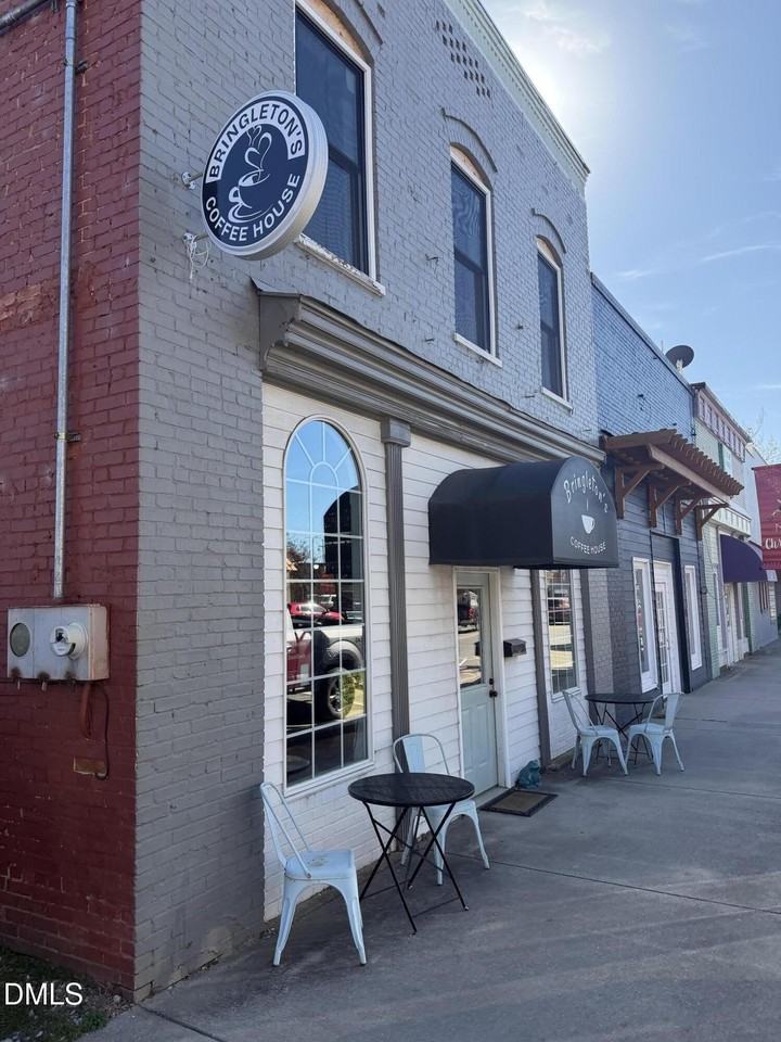 124 N Mecklenburg Ave - Photo 2 of 24