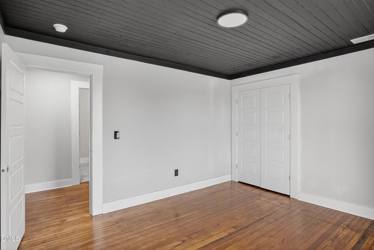 124 N Mecklenburg Ave - Photo 6 of 24