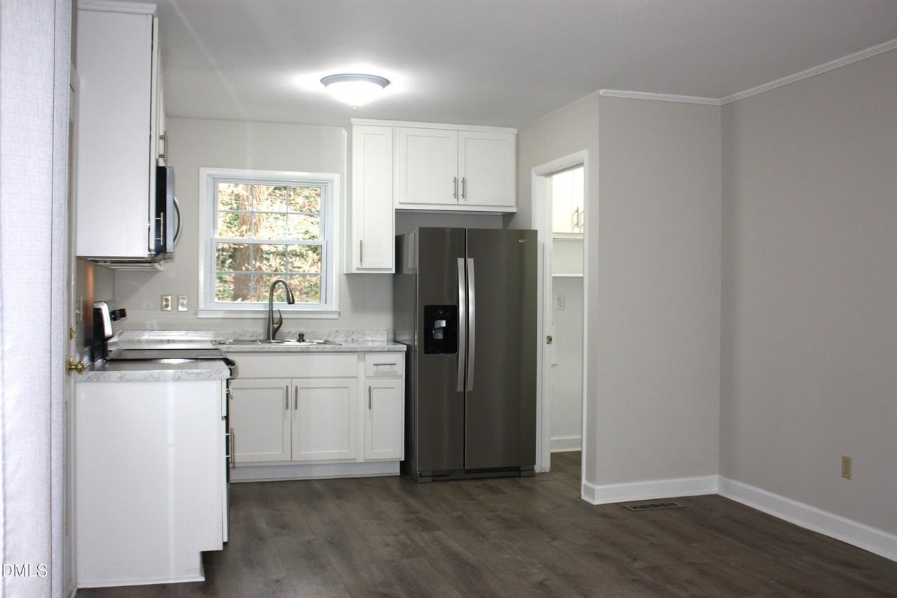 517 Killington Dr - Photo 6 of 15