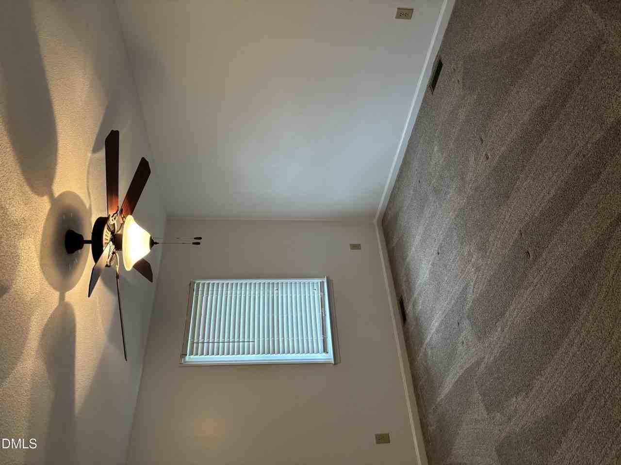 207 S Lincoln St - Photo 6 of 16