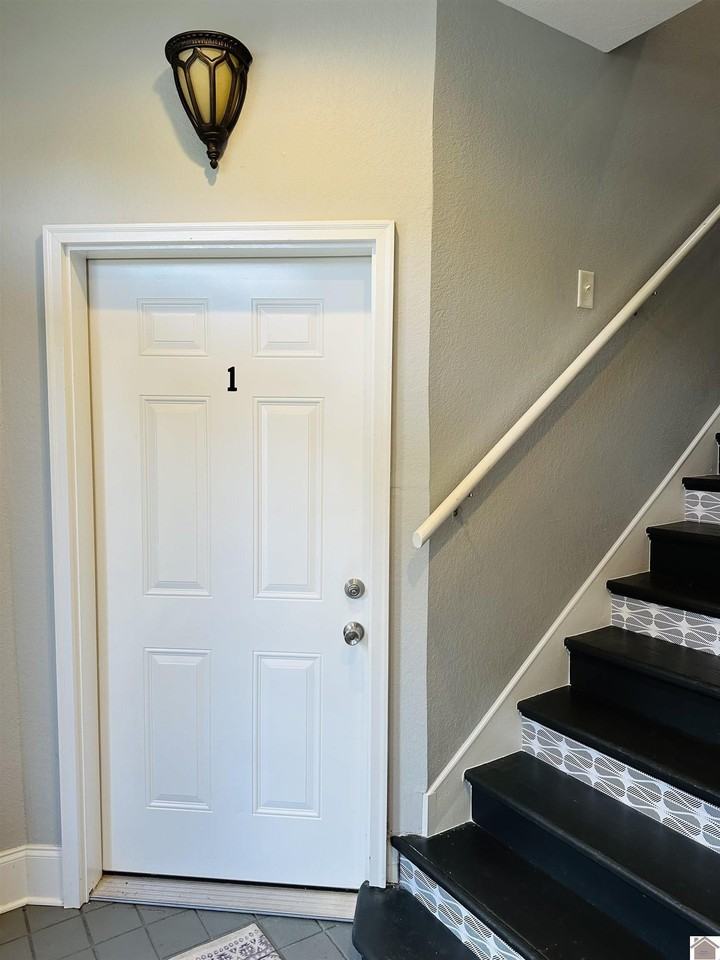 415 N 6th St - Photo 5 of 20