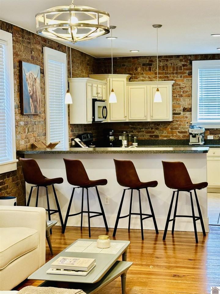 415 N 6th St - Photo 7 of 20