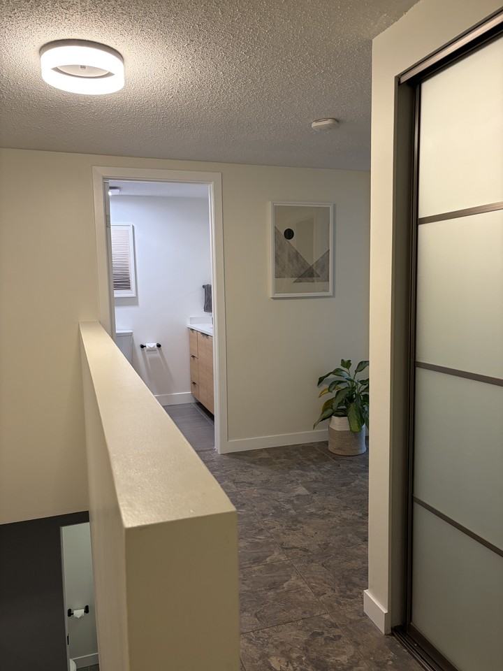 1240 Falcon Drive #21 - Photo 6 of 44