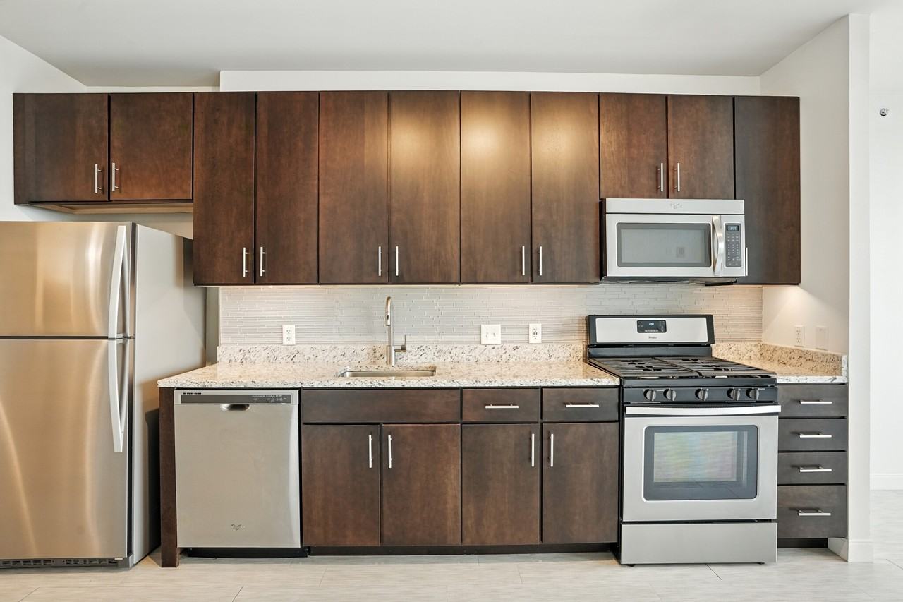 150 Forest Ave - Photo 2 of 20