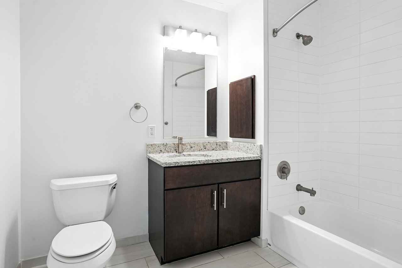 150 Forest Ave - Photo 5 of 20