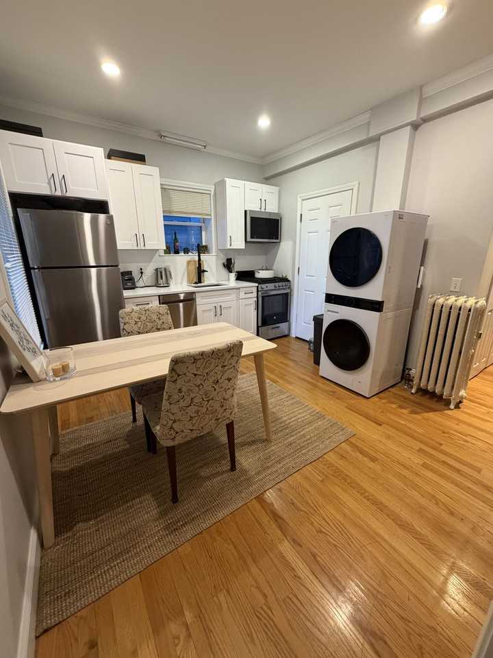 1579 Cambridge St #1R - Photo 2 of 15