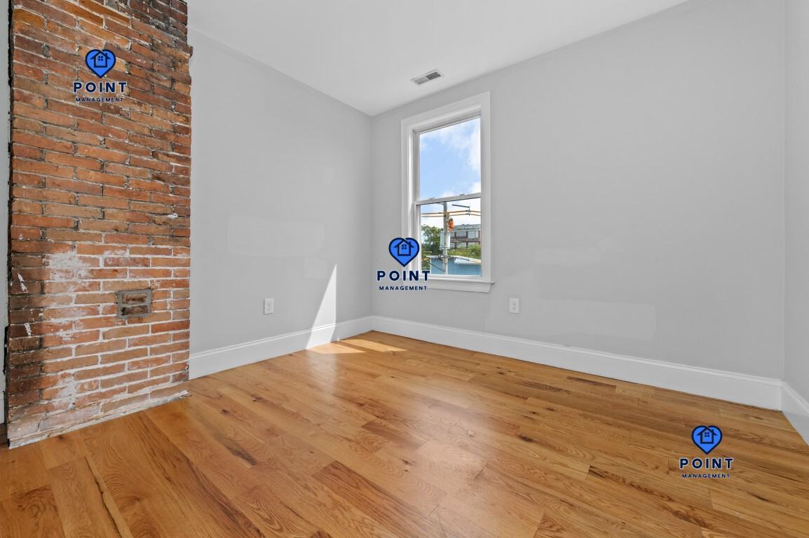 151 Bremen St #2 - Photo 5 of 11