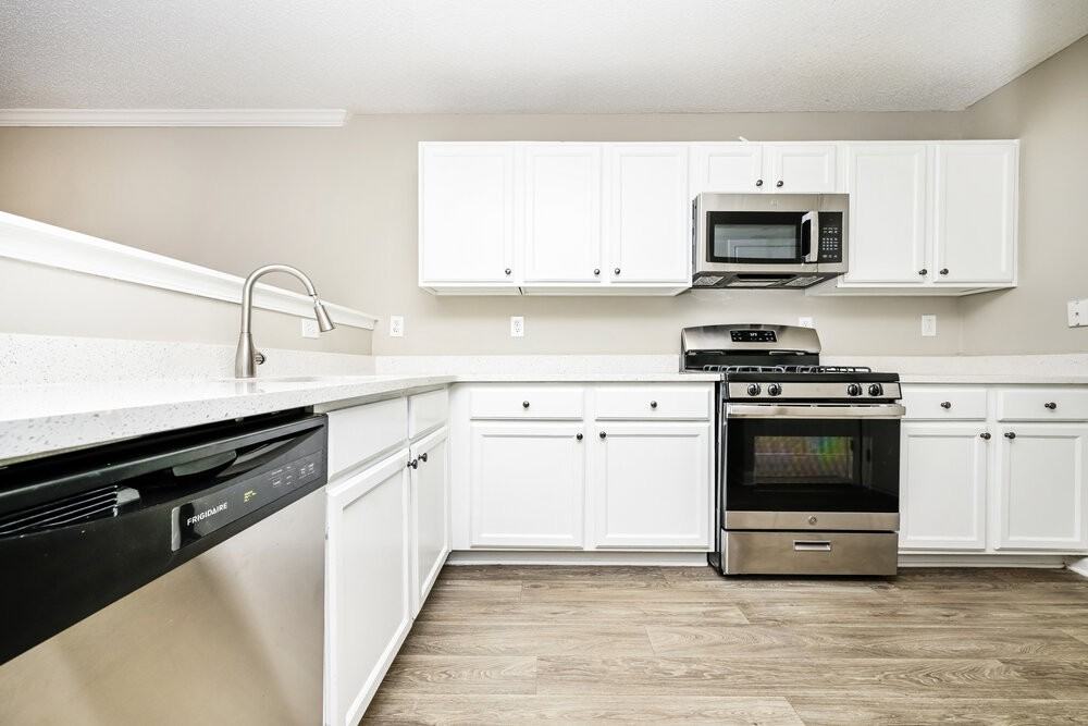 675 Barshay Dr - Photo 7 of 17