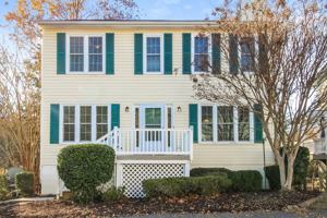 featured image of 221 Guinevere Ct