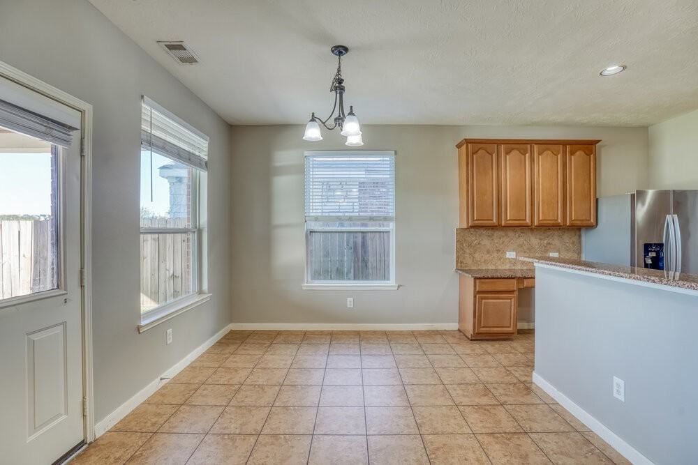 17427 Stamford Oaks Dr - Photo 6 of 17