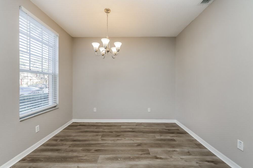 30138 Wellesley Way - Photo 5 of 17