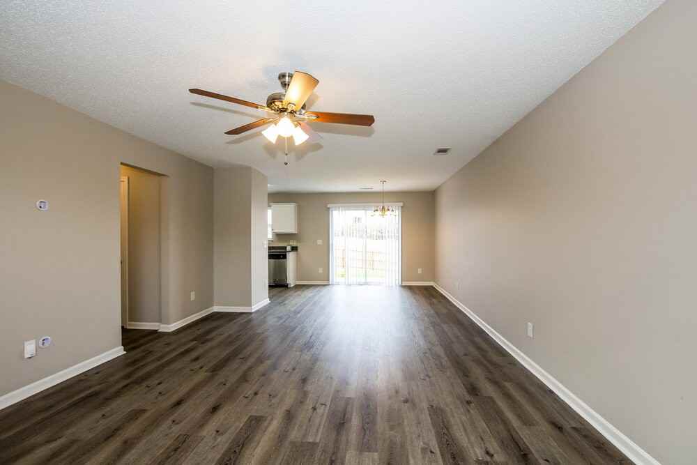 913 River Trail Rd - Photo 5 of 17