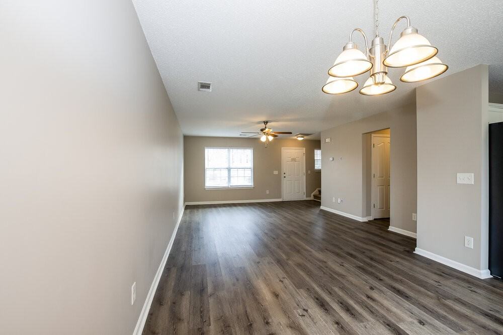 913 River Trail Rd - Photo 6 of 17