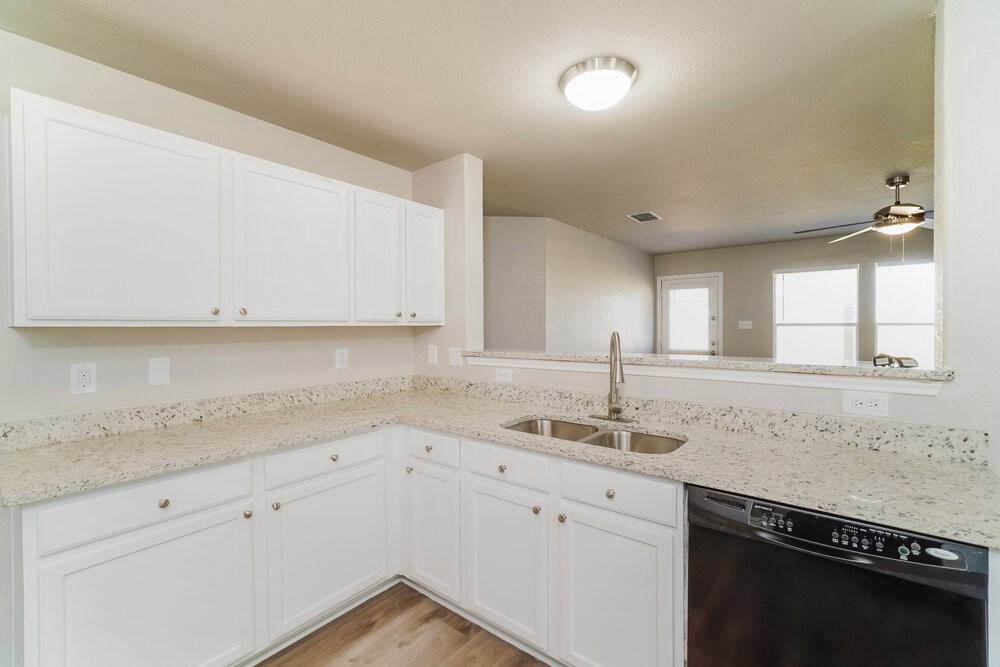 27218 Lasso Bnd - Photo 7 of 17