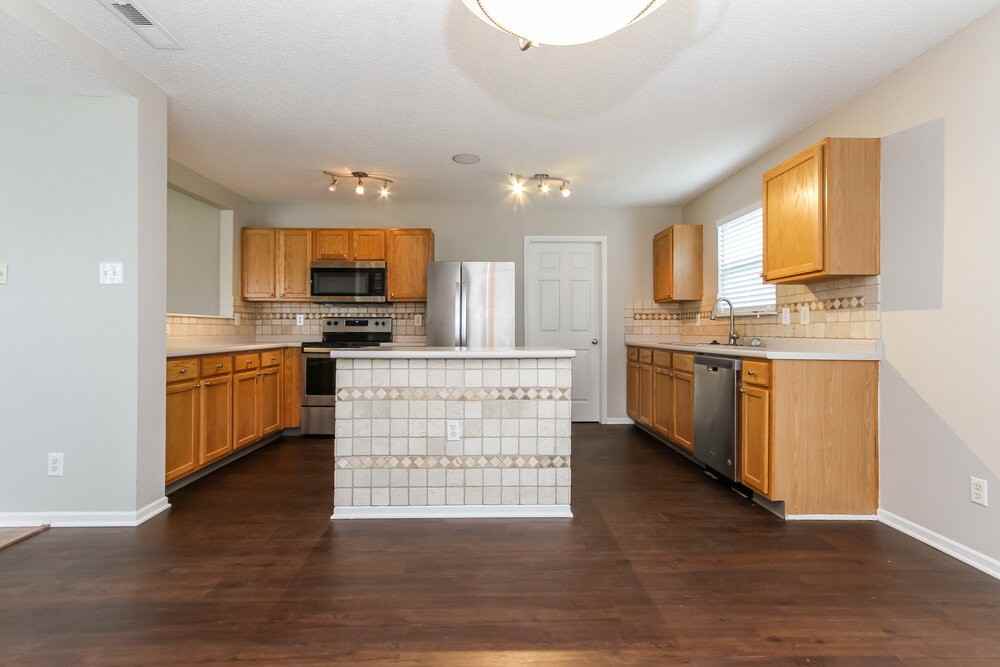 6906 W Dover Pl - Photo 6 of 15