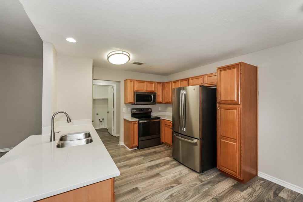 1159 Whispering Mdws - Photo 7 of 16