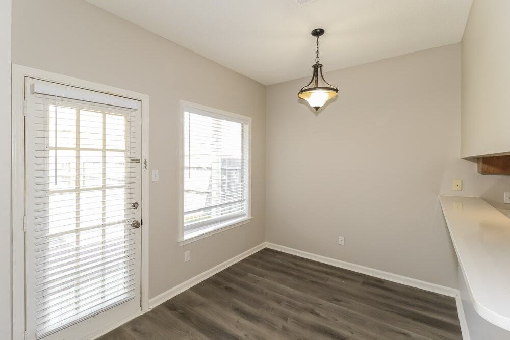 8708 Overcup Oaks Dr - Photo 7 of 17