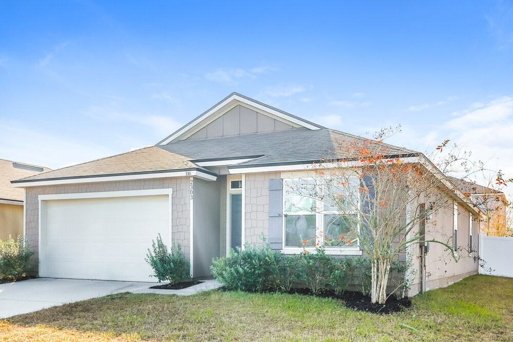 2303 Pebble Point Dr - Photo 3 of 16