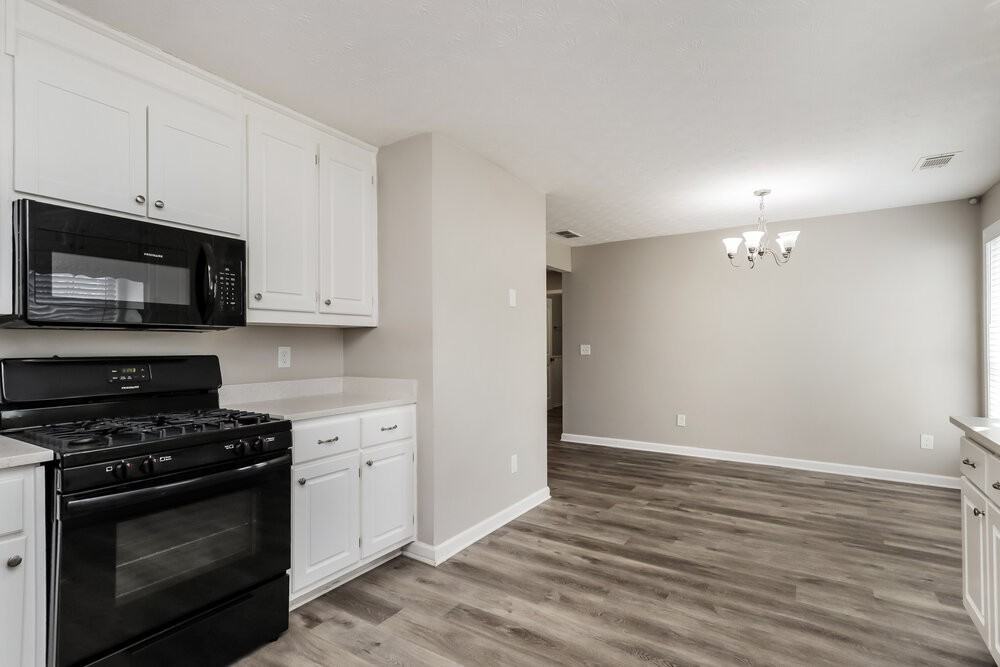 335 Cattlemans Cir - Photo 7 of 16