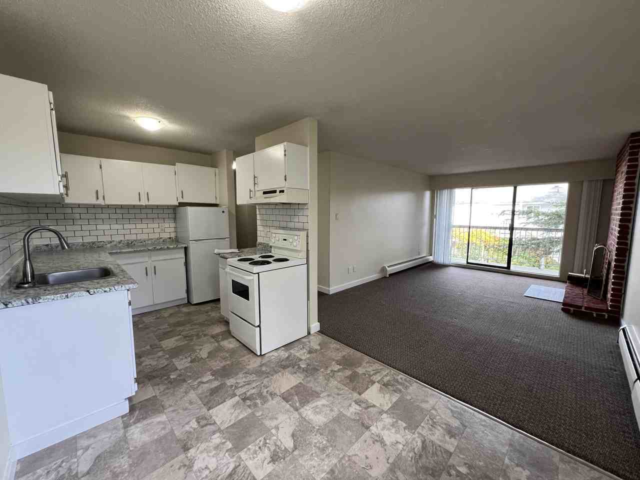 Delta West - Photo 2 of 12