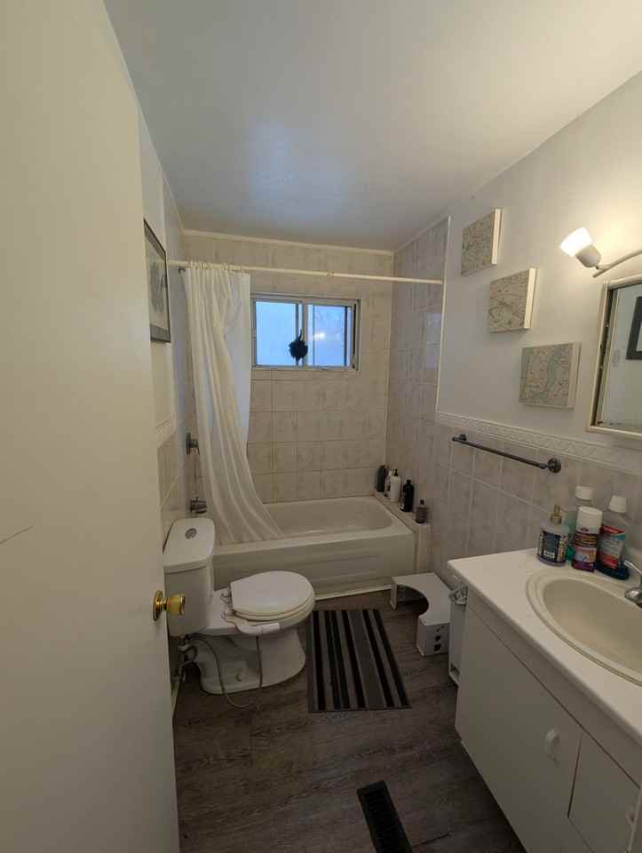 98 Woodward Avenue - Photo 3 of 5