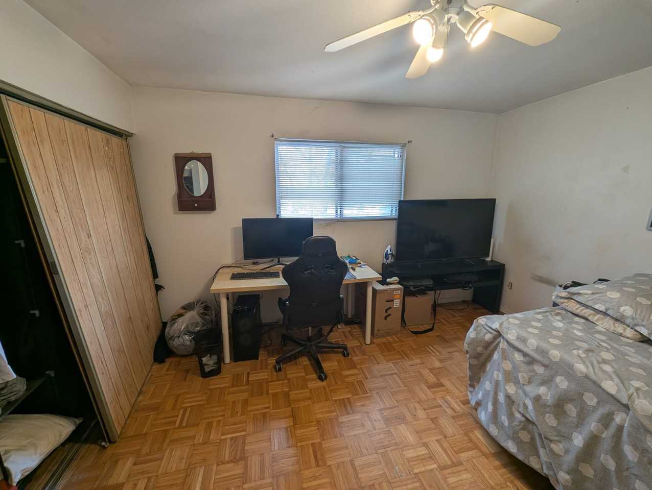 98 Woodward Avenue - Photo 2 of 5