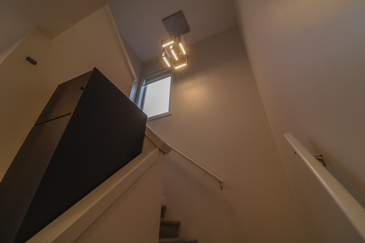 110 Northwater Bay - Photo 4 of 13